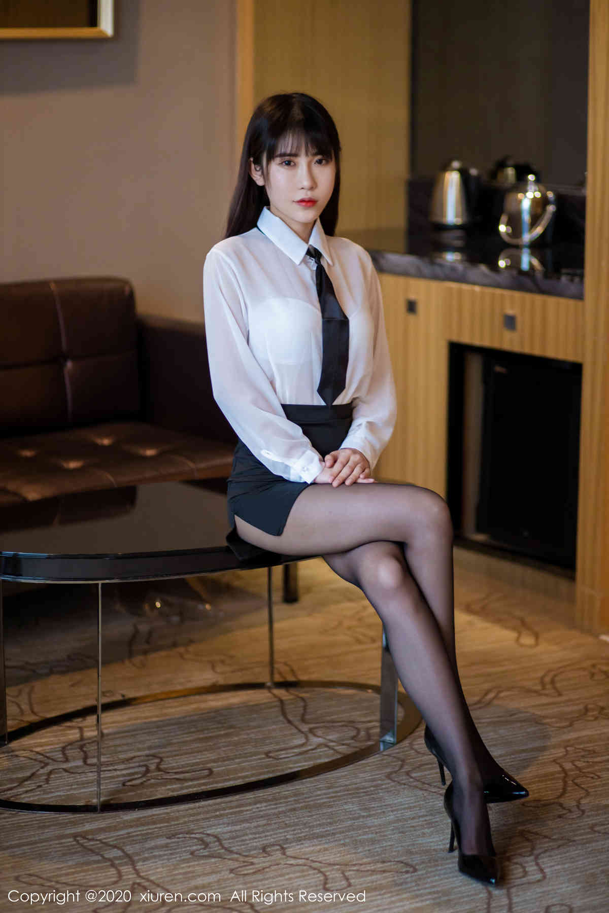 [XiuRen秀人网] 2020.04.21 No.2176 悠悠酱yoyoyo 秘书 黑丝