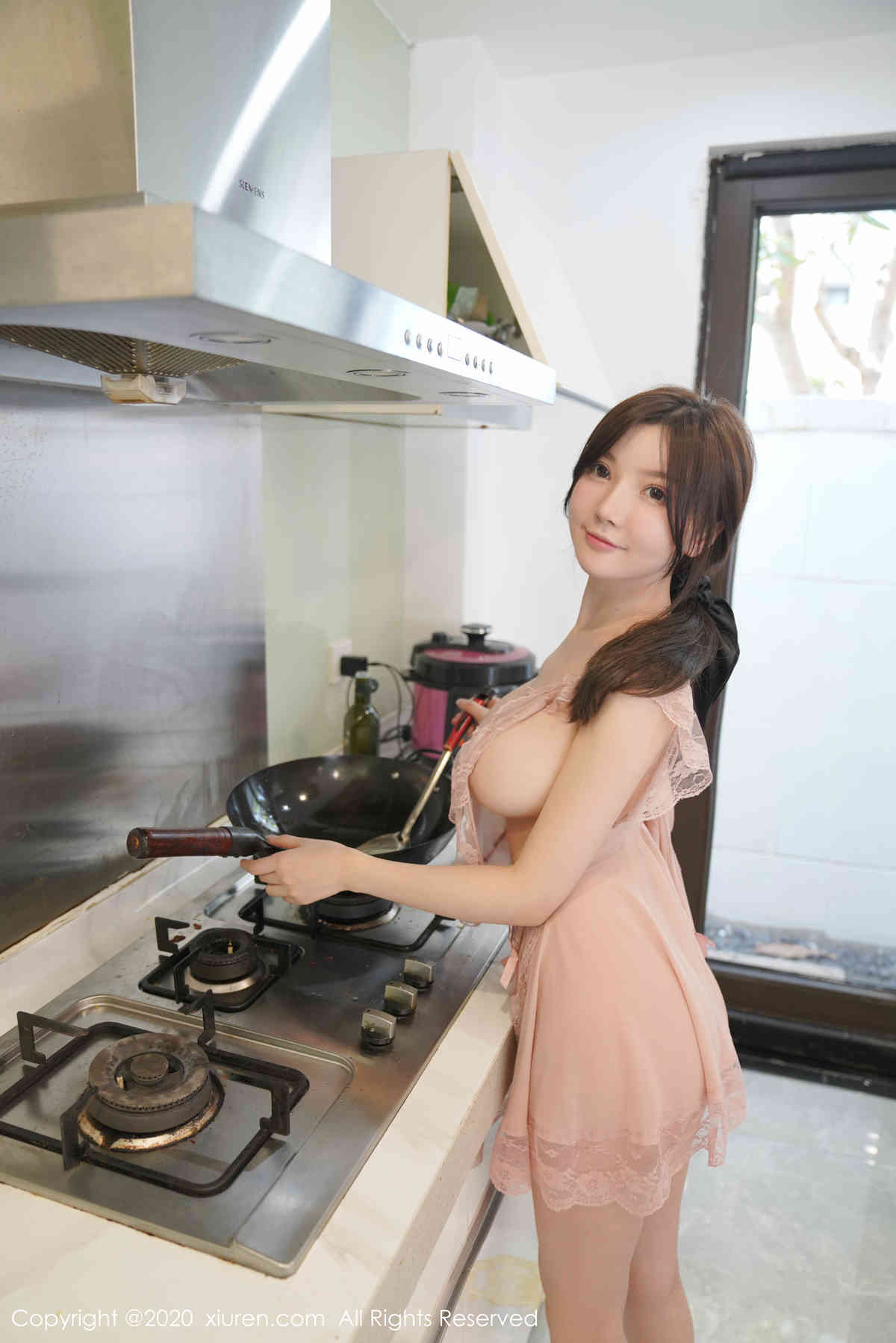 [XiuRen秀人网] 2020.04.23 No.2186 糯美子Mini 粉色 女仆